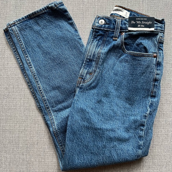 Abercrombie & Fitch Denim - Abercrombie Ultra High Rise 90’s Straight Jeans